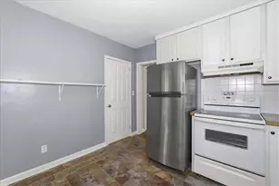 2597 Elsinore St, East Point, GA 30344 - Photo 16
