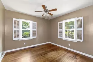 2597 Elsinore St, East Point, GA 30344 - Photo 26