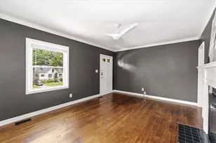 2597 Elsinore St, East Point, GA 30344 - Photo 8