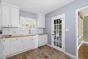 2597 Elsinore St, East Point, GA 30344 - Photo 18