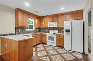 1705 Bismarck Cir, Winder, GA 30680 - Photo 8