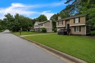 5300 Forest Downs Ln, Atlanta, GA 30349 - Photo 22
