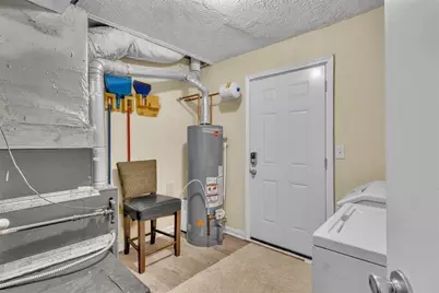 5300 Forest Downs Lane, Atlanta, GA 30349 - Photo 16