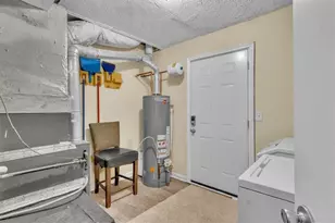 5300 Forest Downs Ln, Atlanta, GA 30349 - Photo 16