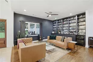 5384 Harris Cir, Dunwoody, GA 30338 - Photo 8