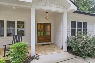 5384 Harris Cir, Dunwoody, GA 30338 - Photo 8