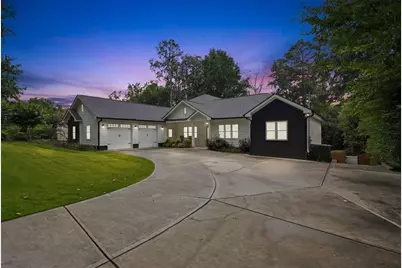 5384 Harris Circle, Dunwoody, GA 30338 - Photo 2