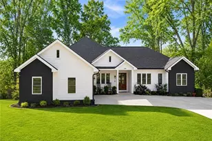 5384 Harris Cir, Dunwoody, GA 30338 - Photo 1