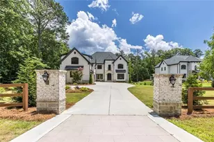 10765 Shallowford Rd, Roswell, GA 30075 - Photo 1