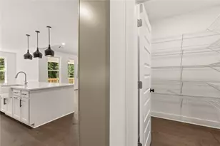 8350 Creekside Overlook Dr, Gainesville, GA 30506 - Photo 16