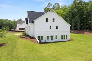 8350 Creekside Overlook Dr, Gainesville, GA 30506 - Photo 4