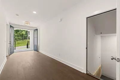 8350 Creekside Overlook Drive, Gainesville, GA 30506 - Photo 8
