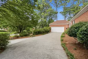 2032 Signal Ridge Chase, Kennesaw, GA 30152 - Photo 4
