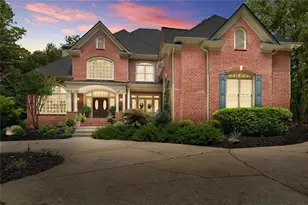 110 Smith Forest Ln, Alpharetta, GA 30004 - Photo 2