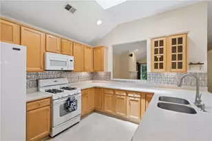 162 Cottage Club Dr, Locust Grove, GA 30248 - Photo 10