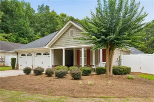 162 Cottage Club Dr, Locust Grove, GA 30248 - Photo 2