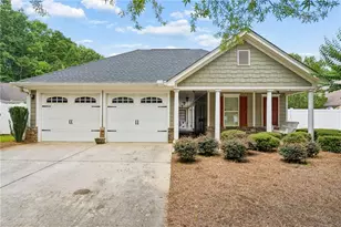 162 Cottage Club Dr, Locust Grove, GA 30248 - Photo 2