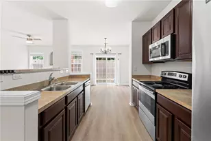 1058 Treymont Ln, Lawrenceville, GA 30045 - Photo 8