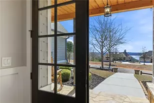 6878 S Bluff Ct, Gainesville, GA 30506 - Photo 6