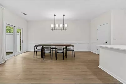 386 Creek Manor Way, Suwanee, GA 30024 - Photo 14