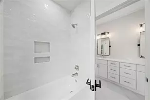 1976 Highgrove Ct, Atlanta, GA 30345 - Photo 48