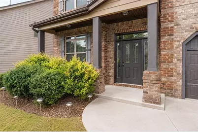 29 Bay Crest Court, Loganville, GA 30052 - Photo 2