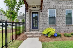 175 Wards Crossing Wy, Alpharetta, GA 30022 - Photo 4