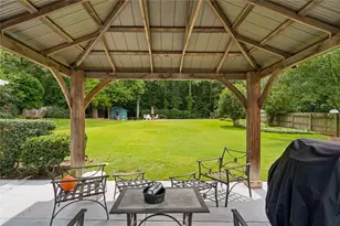 985 Spring Brook Dr, Lawrenceville, GA 30043 - Photo 14
