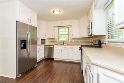 6581 Windsor Drive, Acworth, GA 30102 - Photo 4