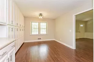 6581 Windsor Dr, Acworth, GA 30102 - Photo 12