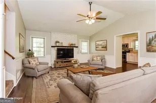 6581 Windsor Dr, Acworth, GA 30102 - Photo 4