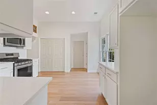 1011 Blankets Creek Dr, Canton, GA 30114 - Photo 16