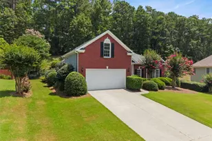 1011 Blankets Creek Dr, Canton, GA 30114 - Photo 2