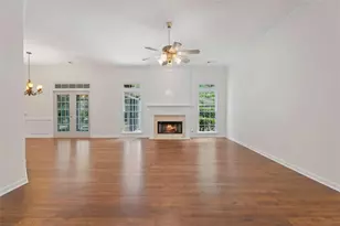 1011 Blankets Creek Dr, Canton, GA 30114 - Photo 8