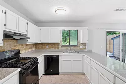 253 Toweridge Drive SW, Marietta, GA 30064 - Photo 14