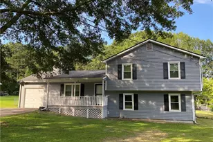 2051 Sunsweet Ct, Lawrenceville, GA 30043 - Photo 2