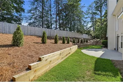 1200 Woodlawn Drive NE, Marietta, GA 30068 - Photo 22