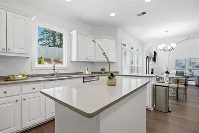 1200 Woodlawn Drive NE, Marietta, GA 30068 - Photo 10