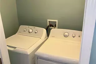 13 Peyton Pl SW, Atlanta, GA 30311 - Photo 12