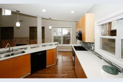1354 Brookhaven Village Circle NE, Brookhaven, GA 30319 - Photo 16