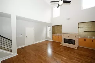 1354 Brookhaven Village Cir NE, Brookhaven, GA 30319 - Photo 18