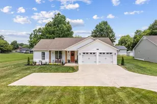 415 W Fort St, Chatsworth, GA 30705 - Photo 1
