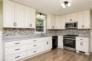 2133 Sandy Plains Rd, Marietta, GA 30066 - Photo 10