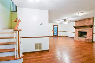 3545 Rock Falls Dr, Snellville, GA 30039 - Photo 10