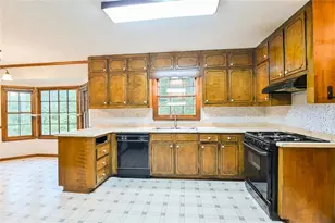 3545 Rock Falls Dr, Snellville, GA 30039 - Photo 22