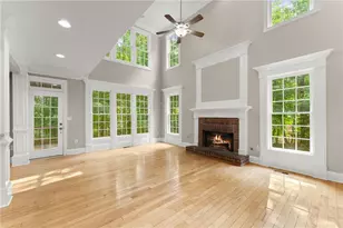 7620 Paces Ln, Gainesville, GA 30506 - Photo 2