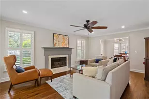 501 Defoors Mill Cir NW, Atlanta, GA 30318 - Photo 4