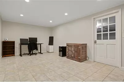 501 Defoors Mill Circle NW, Atlanta, GA 30318 - Photo 30