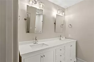 501 Defoors Mill Cir NW, Atlanta, GA 30318 - Photo 22