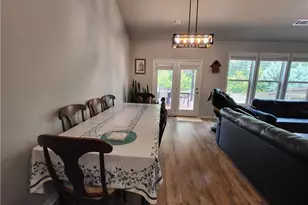 5414 Town Square Way, Flowery Branch, GA 30542 - Photo 10